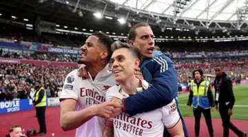 «VAR ينقذ الحلم».. آرسنال يلامس لقب «البريميرليج» بفوز قاتل داخل معقل وست هام